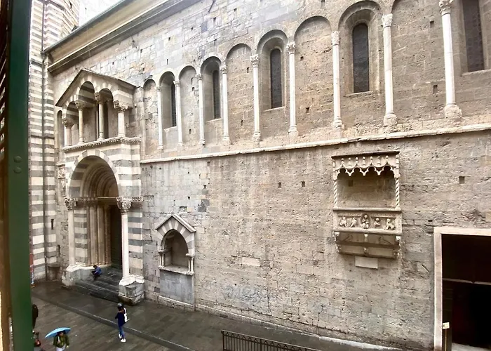 Amazing San Lorenzo 19, Rolli Palace Unesco - Stunning View Overlooking The Cathedral - Free Private Parking-