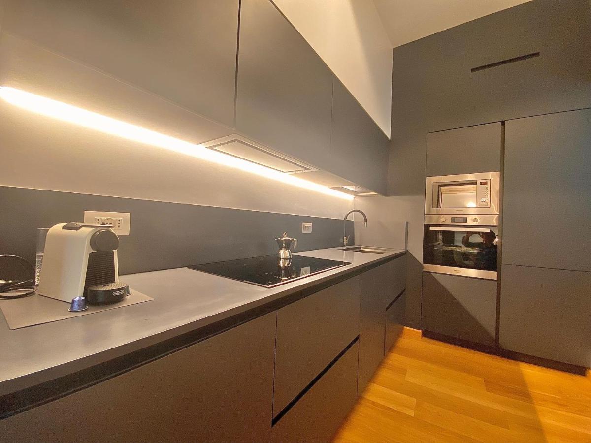 Apartment Amazing San Lorenzo 19, Rolli Palace Unesco - Stunning View Overlooking The Cathedral - Free Private Parking- *