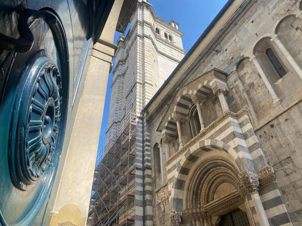 Amazing San Lorenzo 19, Rolli Palace Unesco - Stunning View Overlooking The Cathedral - Free Private Parking- Genoa