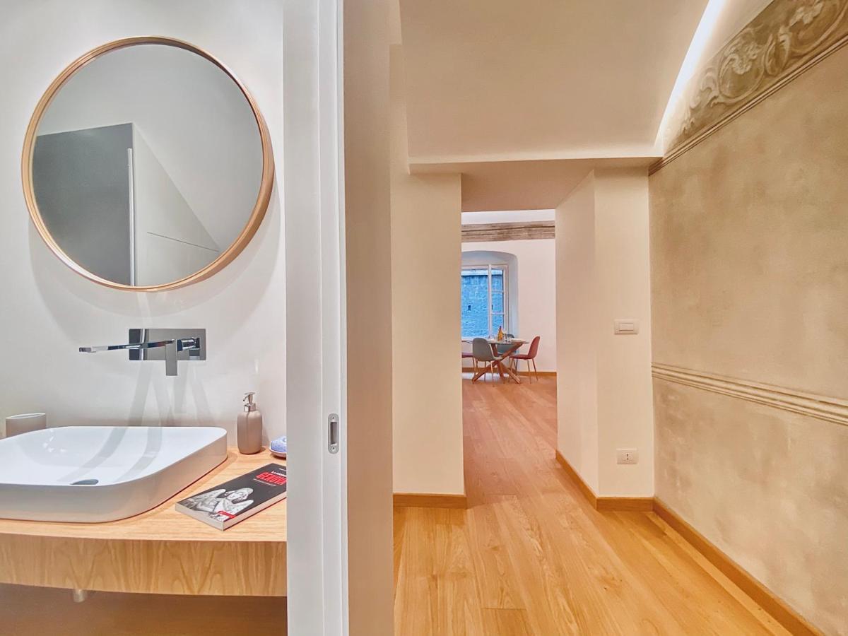 Apartment Amazing San Lorenzo 19, Rolli Palace Unesco - Stunning View Overlooking The Cathedral - Free Private Parking- *