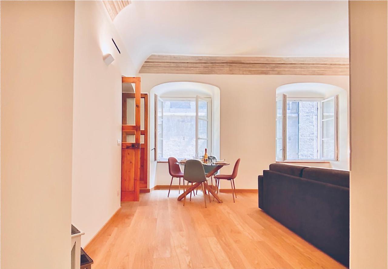 Amazing San Lorenzo 19, Rolli Palace Unesco - Stunning View Overlooking The Cathedral - Free Private Parking- * Genoa