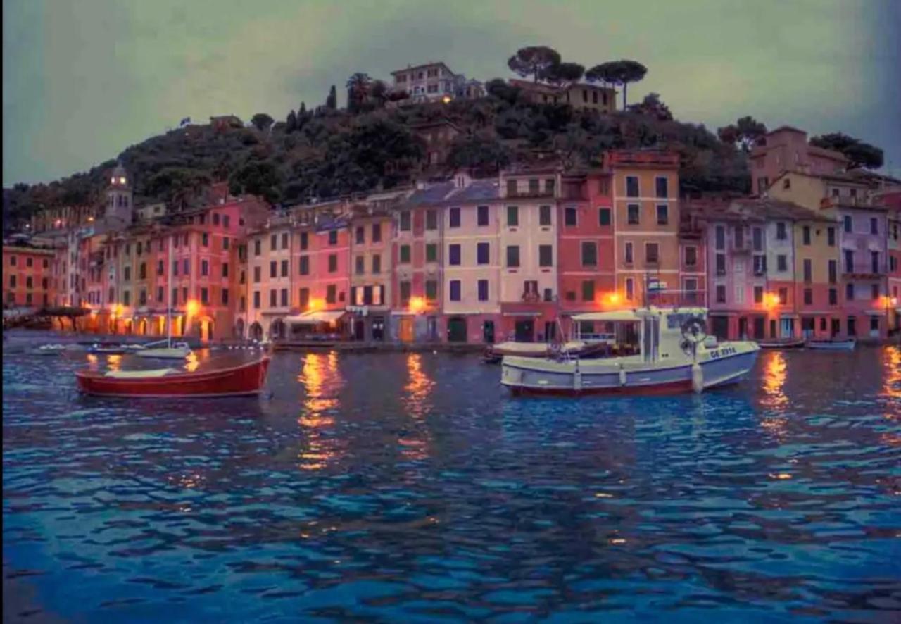 Amazing San Lorenzo 19, Rolli Palace Unesco - Stunning View Overlooking The Cathedral - Free Private Parking- Genoa