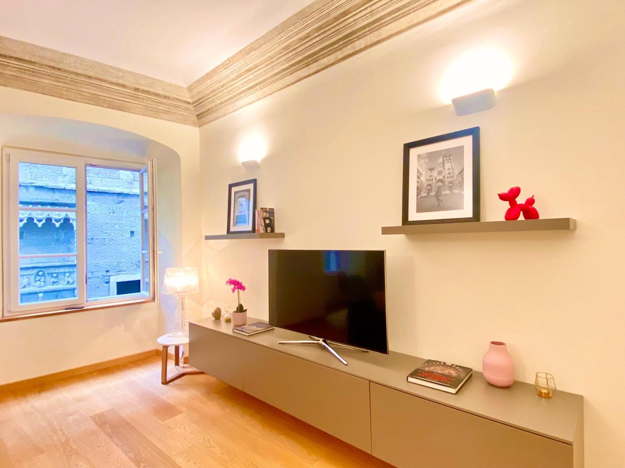 Amazing San Lorenzo 19, Rolli Palace Unesco - Stunning View Overlooking The Cathedral - Free Private Parking- Apartment Genoa